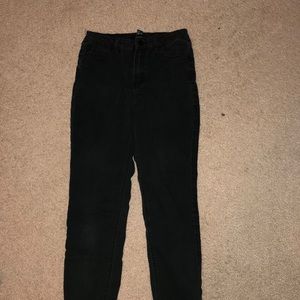 Black Highwaisted Jeans